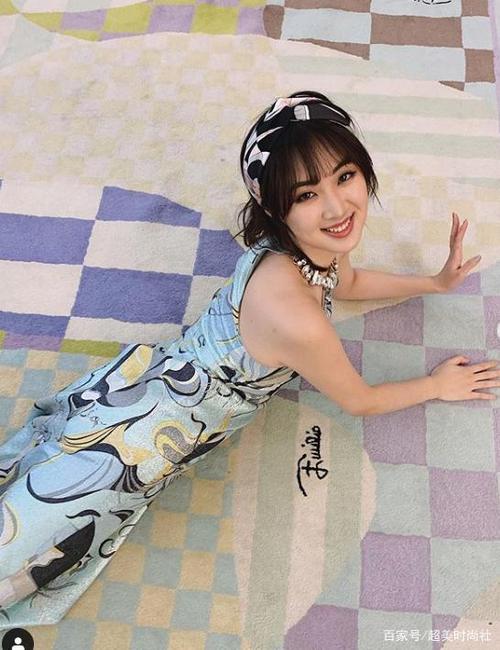 姚安娜高调为黑人发声低调支持姐姐,晒芭蕾服劈叉照
