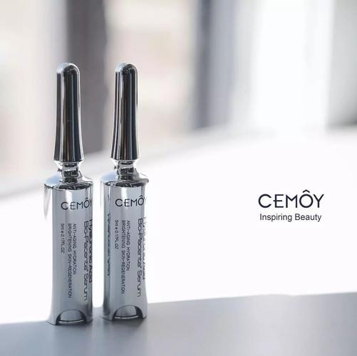 cemoy来自澳洲,这只安瓶精华主打补水,但它和一般的玻尿酸安瓶可不一