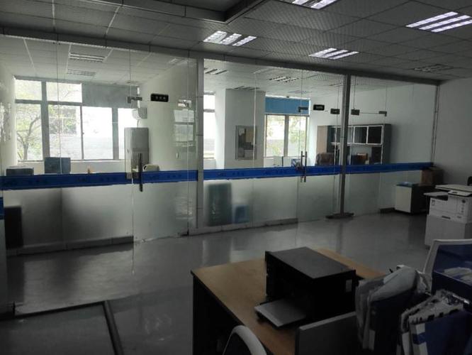 龙华清湖富士康傍新出1280平精装修标准厂房出租