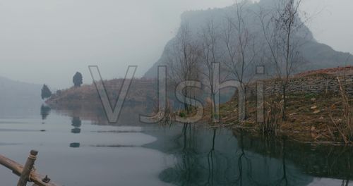 4k湘西酉水河上划船05_4096x2160_高清视频素材下载