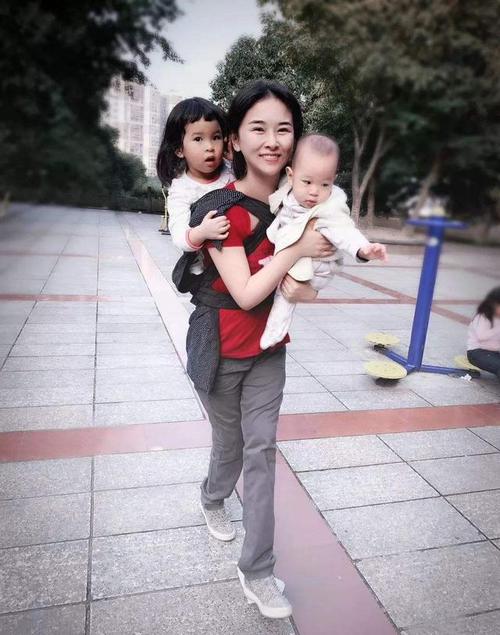 从震中被扒出来廖智失去双腿和女儿被离婚后新老公太宠她