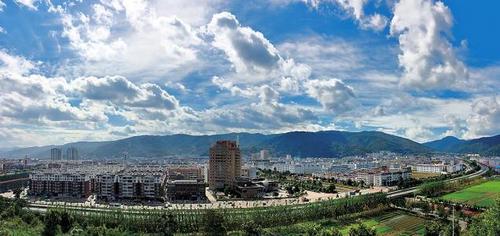 峨山瀑布能玩水吗,有漂流吗,需要带泳衣吗?