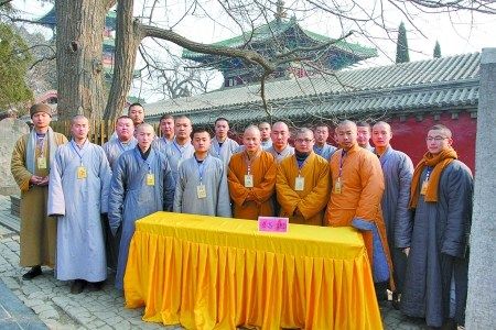 少林寺成立义务讲解团 游客可免费请僧人当导游