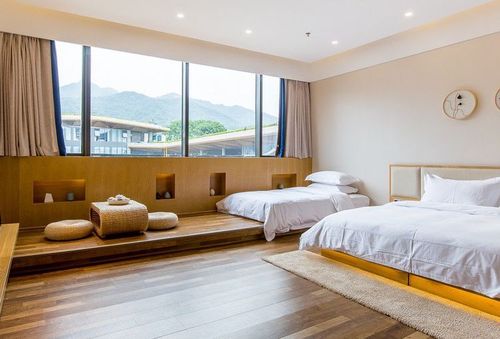 峨眉山景区 梵星山舍禅茶客栈 禅意山居家庭房