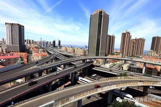 中铁十局参建青岛新疆路高架快速路工程喜获山东省市政金杯示范工程奖