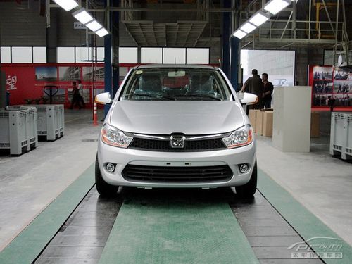 众泰战略布局轿车市场【图】_成都商家活动_太平洋汽车网