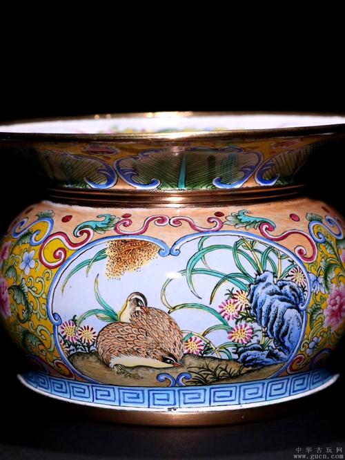 铜胎画珐琅渣斗