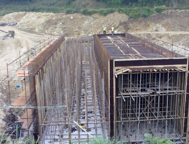 分享箱涵下穿顶进资料下载