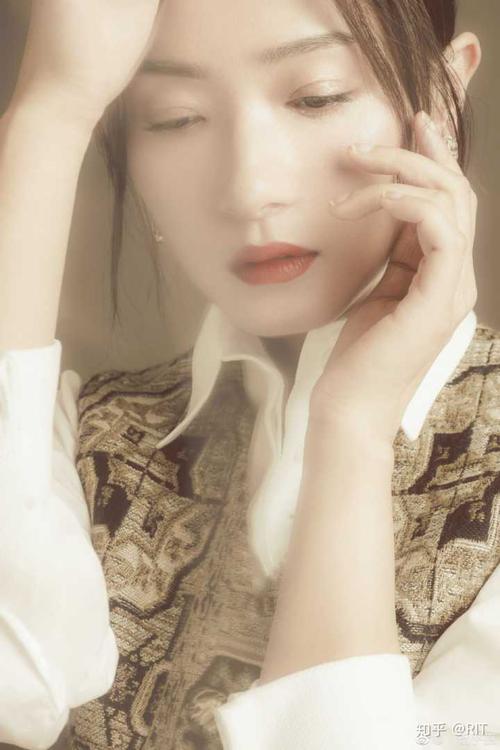 如何评价女演员万茜?