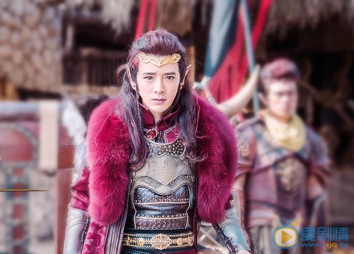 15:12:05 烁罡( 书亚信 饰) 角色描述: 火燚最器重的火族王子,狂傲