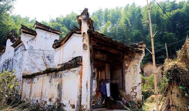衢江区湖南镇破石村,至今已有800余年的历史,村风文明,民情淳朴,村内