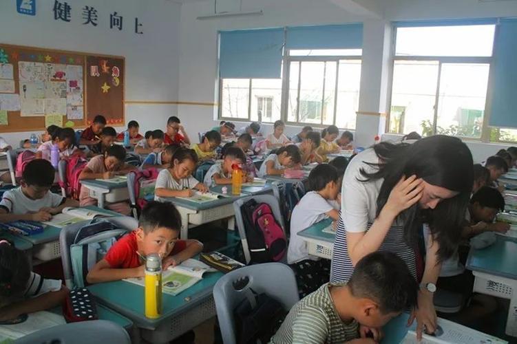 校园专访转塘小学回龙校区年轻就有无限可能