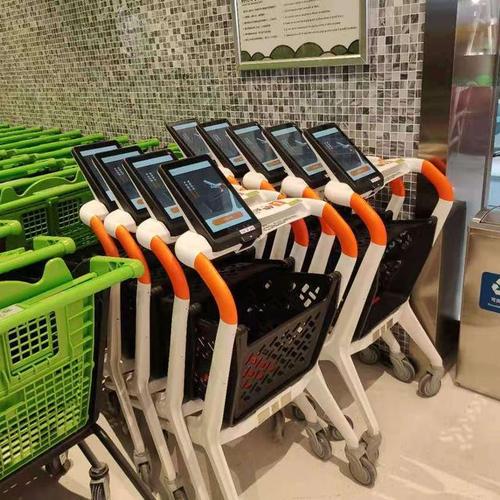 超嗨智能购物车给武汉武商超市披上高科技的