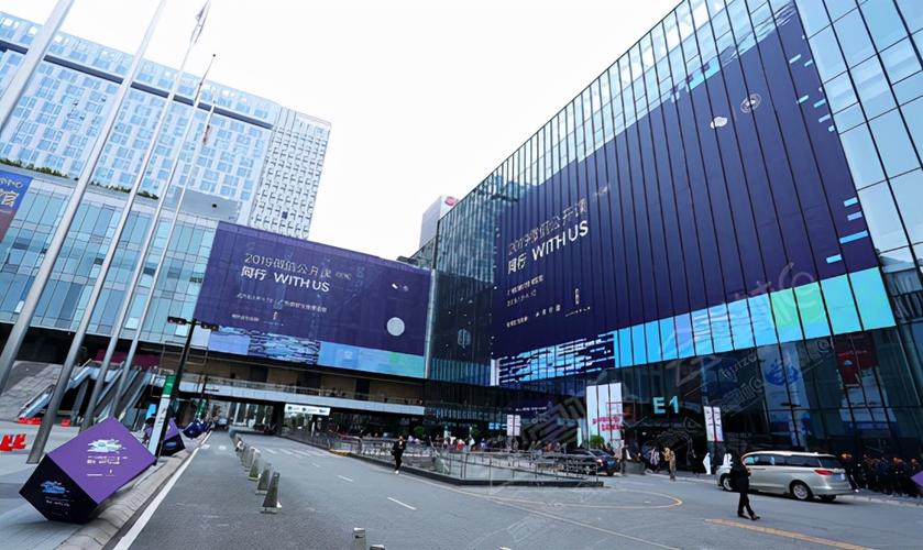 极具性价比的年会场地,就选广州保利世贸博览馆