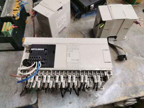 三菱fx3ga实物接线,fx3sa输出端子接线图 三菱plc fx3ga-60mt-cm 实物图 保功能