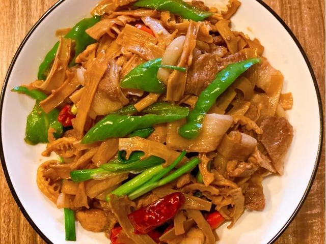 干笋青椒炒肉