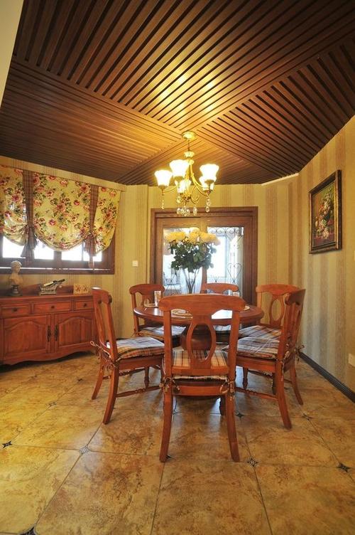 休闲复古田园风餐厅原木吊顶设计 原木休闲风格复古风格