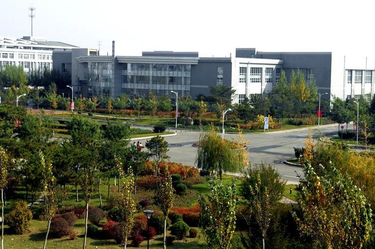 沈阳体育学院