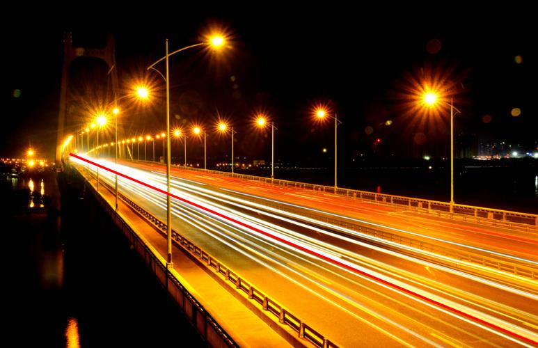 免费分享n种拍摄夜景慢门最经典的构图呈现不一样的大片