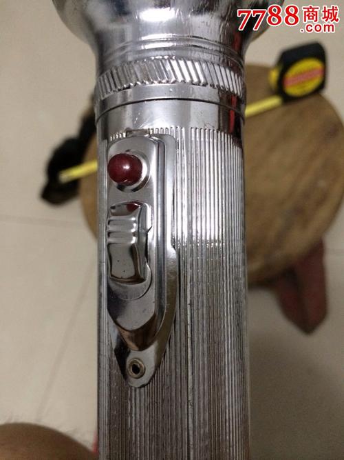 80年代的老手电筒【全新未使用铝制】