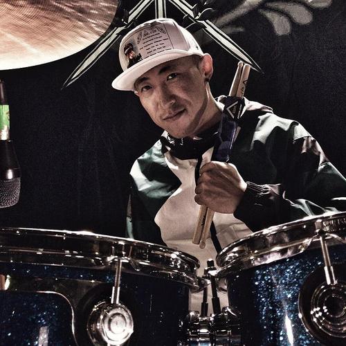 天堂乐队鼓手.《爱在摇滚的岁月》巡回演唱会鼓手.