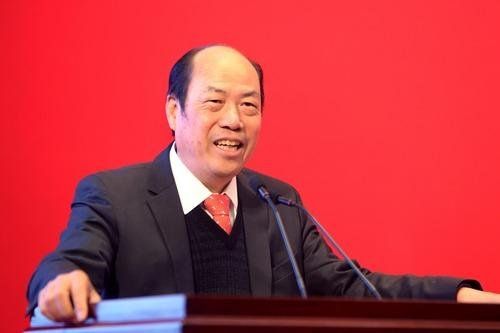 碧桂园董事长为何要把股份让给女儿