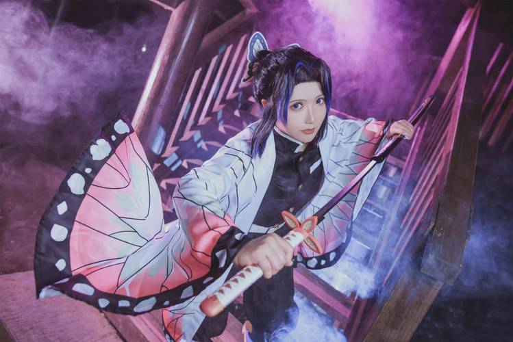 鬼灭之刃蝴蝶忍cosplay