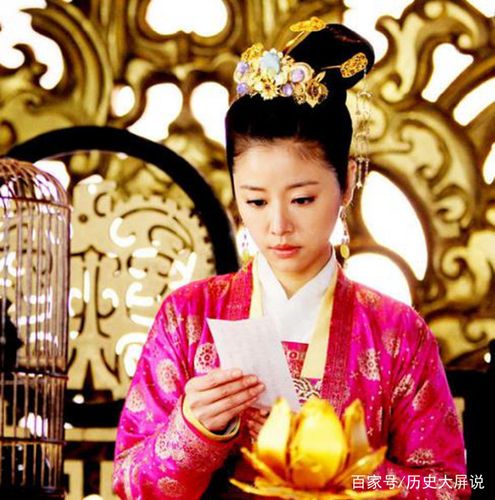 2,林心如,在《秦始皇费》里面饰演的马馥雅,也是以为公主,活波开朗
