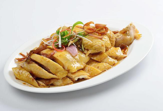 饭店一天买上千份的葱油鸡,原来这么简单,做法小技巧告诉你