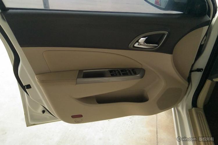 宝骏630左前门板