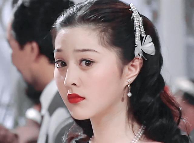 范冰冰17岁照片流出嫩的能掐出水来怪不得那么多大哥看上