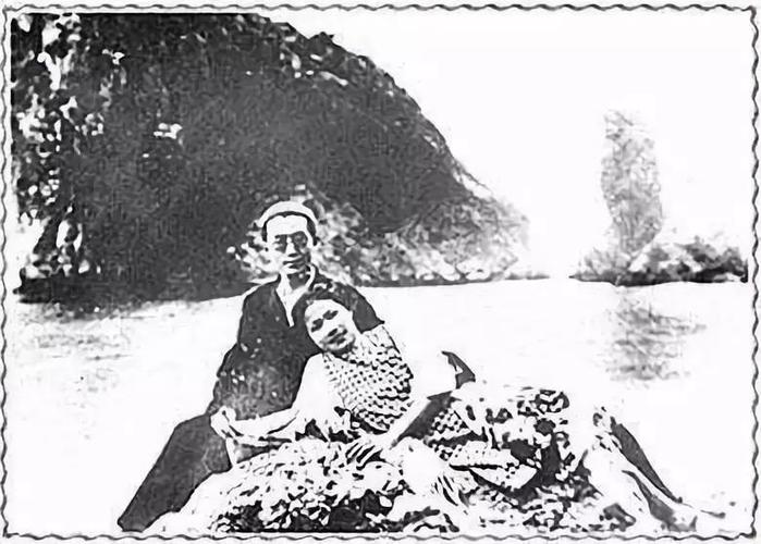 瞿秋白和杨之华1929年在苏联黑海之滨