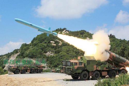 鹰击62反舰导弹 对航母产生威胁