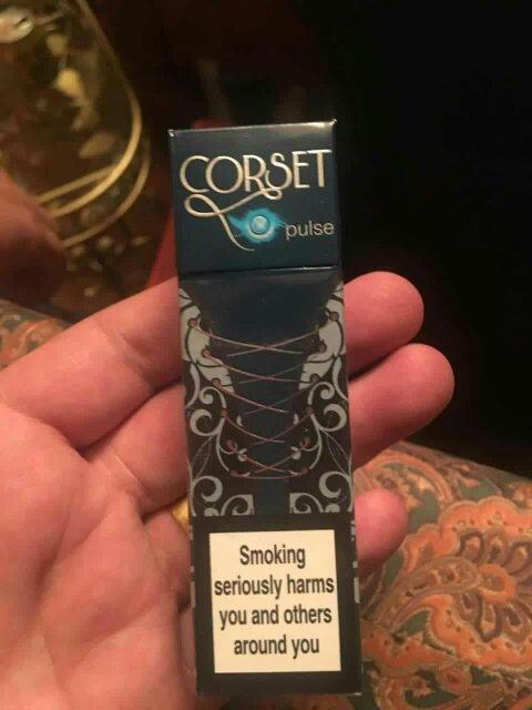 展开全部 有corset烟吗