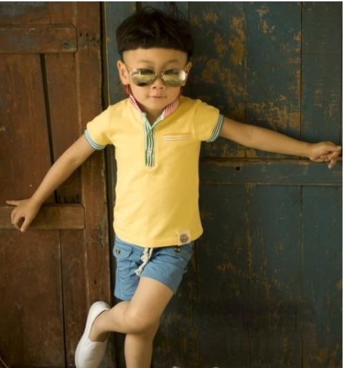 可爱帅气小男生蘑菇头发型图片 一起来欣赏一下吧