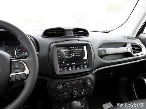 jeep自由侠小型suv中控内饰