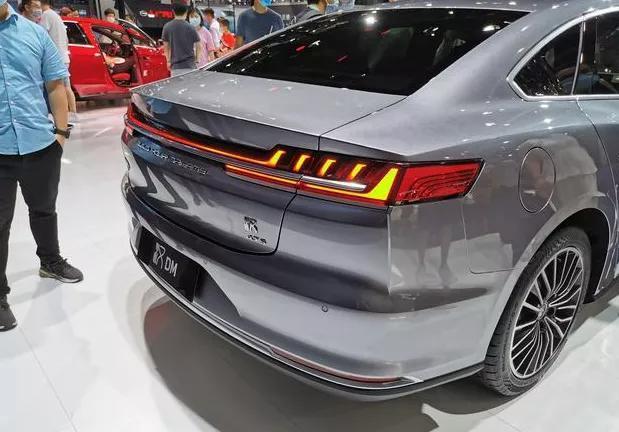 比亚迪汉ev现身街头,dm正式亮相车展,未来能否抗衡国产model 3?