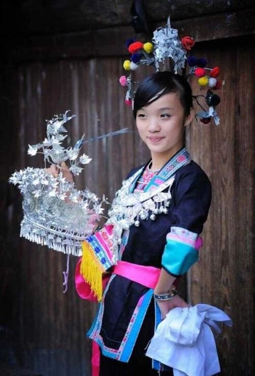 民族常识56个民族服饰侗族服饰