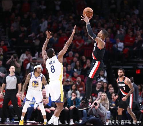 利拉德远投三分