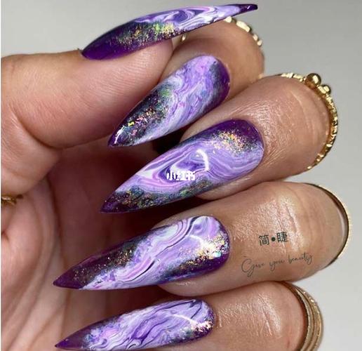 尖型夸张指甲艺术_设计_艺术_美甲_颜色搭配_穿搭_美甲分享_美妆_美甲