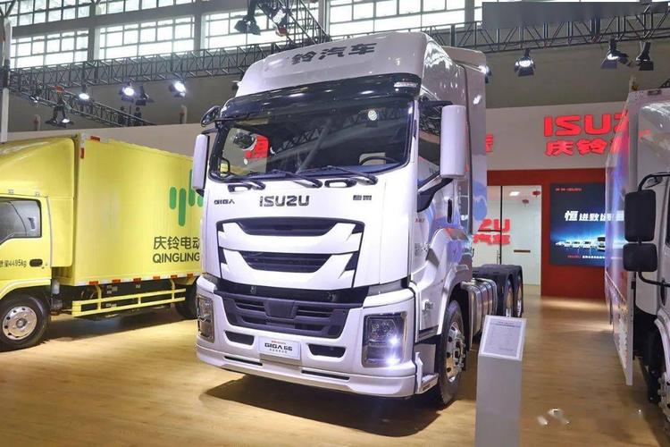 庆铃五十铃巨咖vc66 amt牵引车亮相2021重庆车展