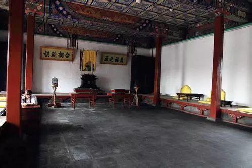 沈阳故宫·清宁宫·西暖阁将皇帝的寝宫建成口袋房主要有两个原因