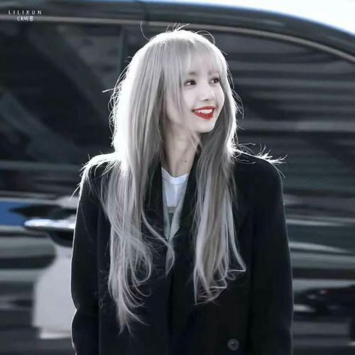 秀外慧中,天生丽质,闭月羞花 粉丝名:icecream 应援色:粉色 "欧尼,要