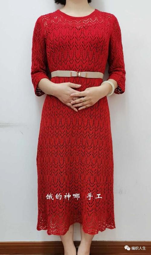 斗鸡眼系列大红女士蕾丝连衣裙有编织图解