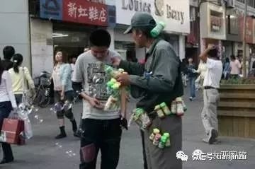 【二姐走好】那个"吓人"的滨江道二姐你再也见不到她了,你还记得滨江