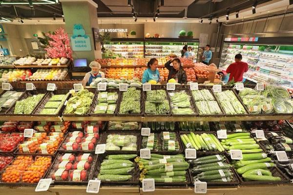 目前,盒马凭借线上线下一体的经营思路,坪效是传统超市的3-5倍,线上