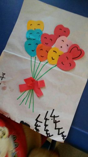 北楼幼儿园感恩节手工活动