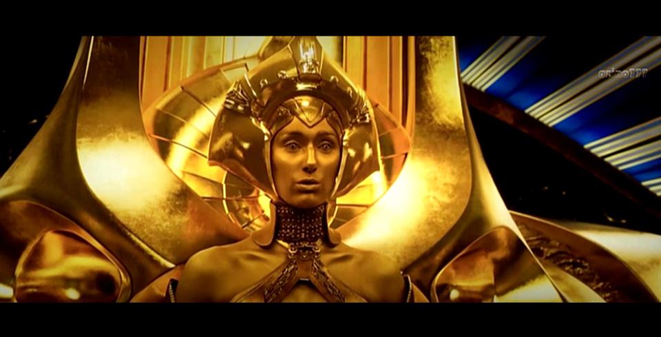 bradley cooper 饰)偷走了大祭司阿耶莎(伊丽莎白·德比齐 elizabeth