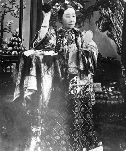 到底谁拉低了清朝皇室的颜值,看完这组老照片,太有对比性了