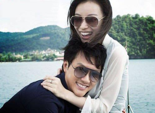 相互恩爱—倪妮;倪妮和冯大叔曾经公开秀恩爱.